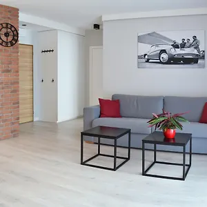 smart2stay-apartamenty.warsawhotelspoland.com/