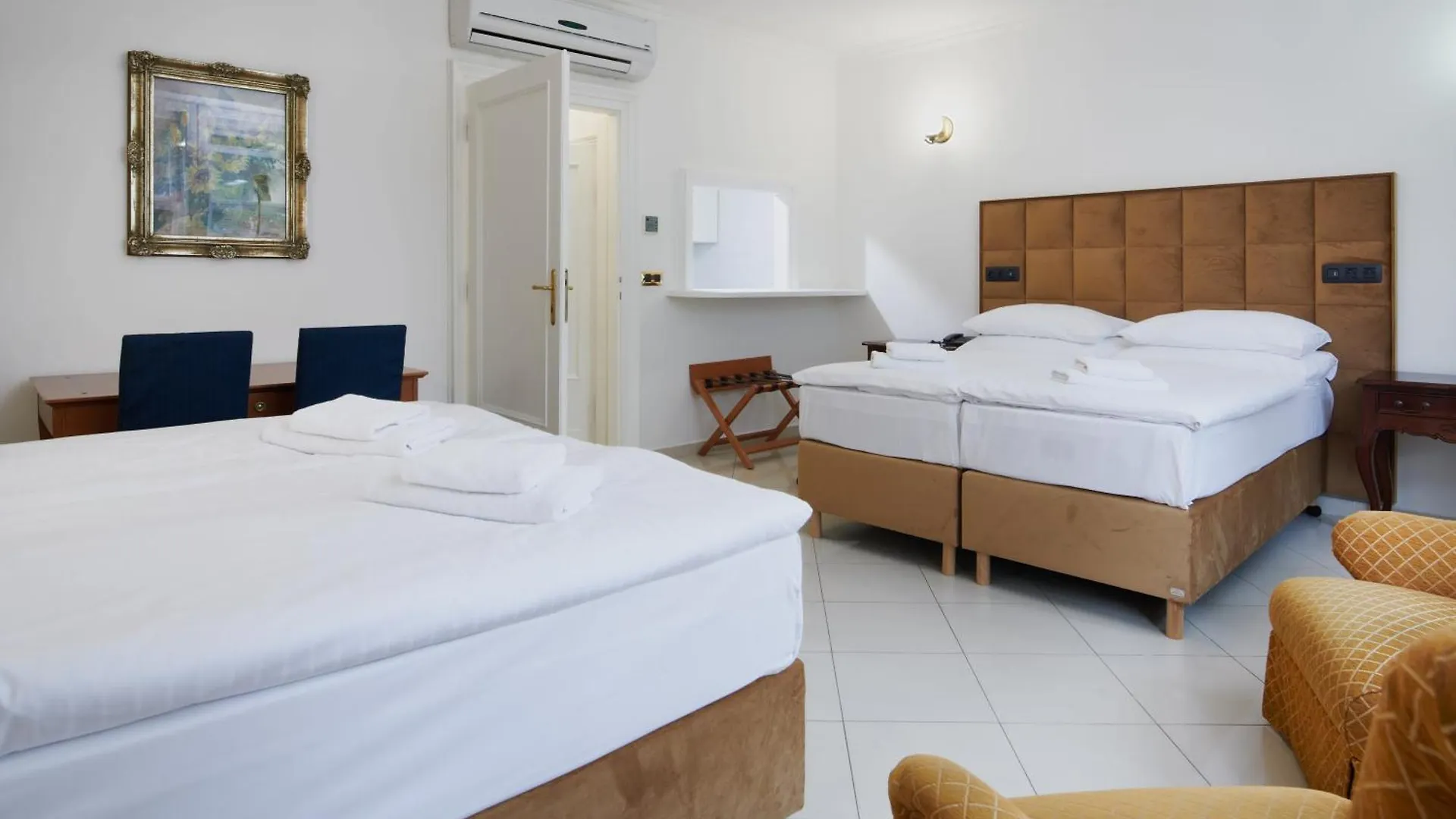 Hotel Bologna Прага Чехия