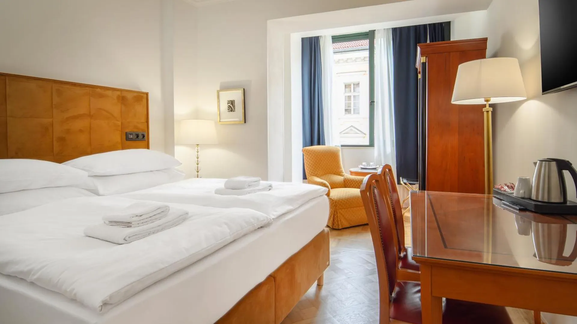 Residence Bologna Praga Hotel
